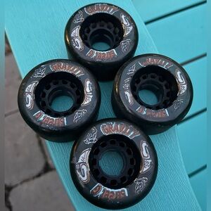 Gravity Skateboards ‘Street G’ Longboard Cruiser Skateboard Wheels 66mm 85 Duro